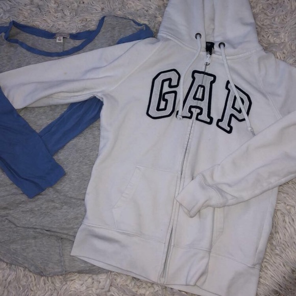 Gap Bundle! - Picture 2 of 2